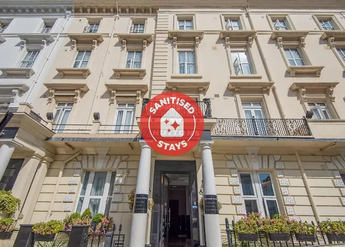 Huttons Hotel, Victoria London